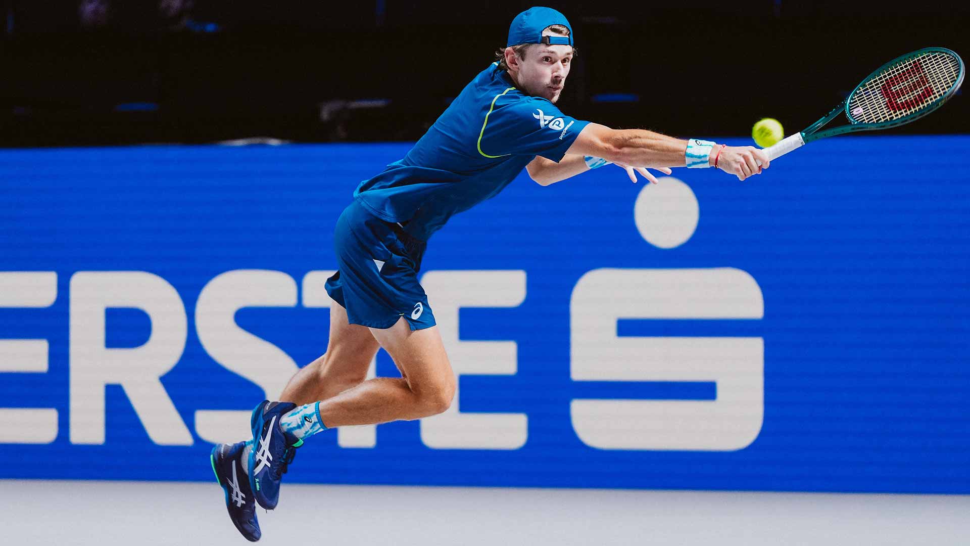 Tokyo Take-Off! Shapovalov Serves Past Johnson